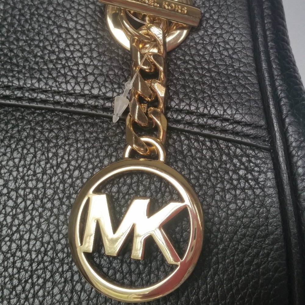 MICHAEL KORS Jet Set Chain Legacy Shoulder - Picture 13 of 16